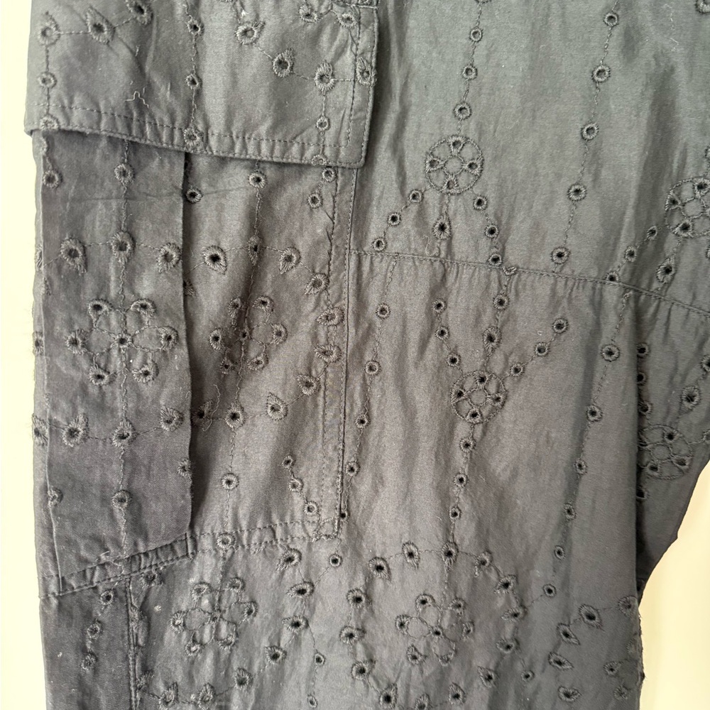 NWT GAP M Eyelet Cotton Cargo Pants - Picture 3 of 6